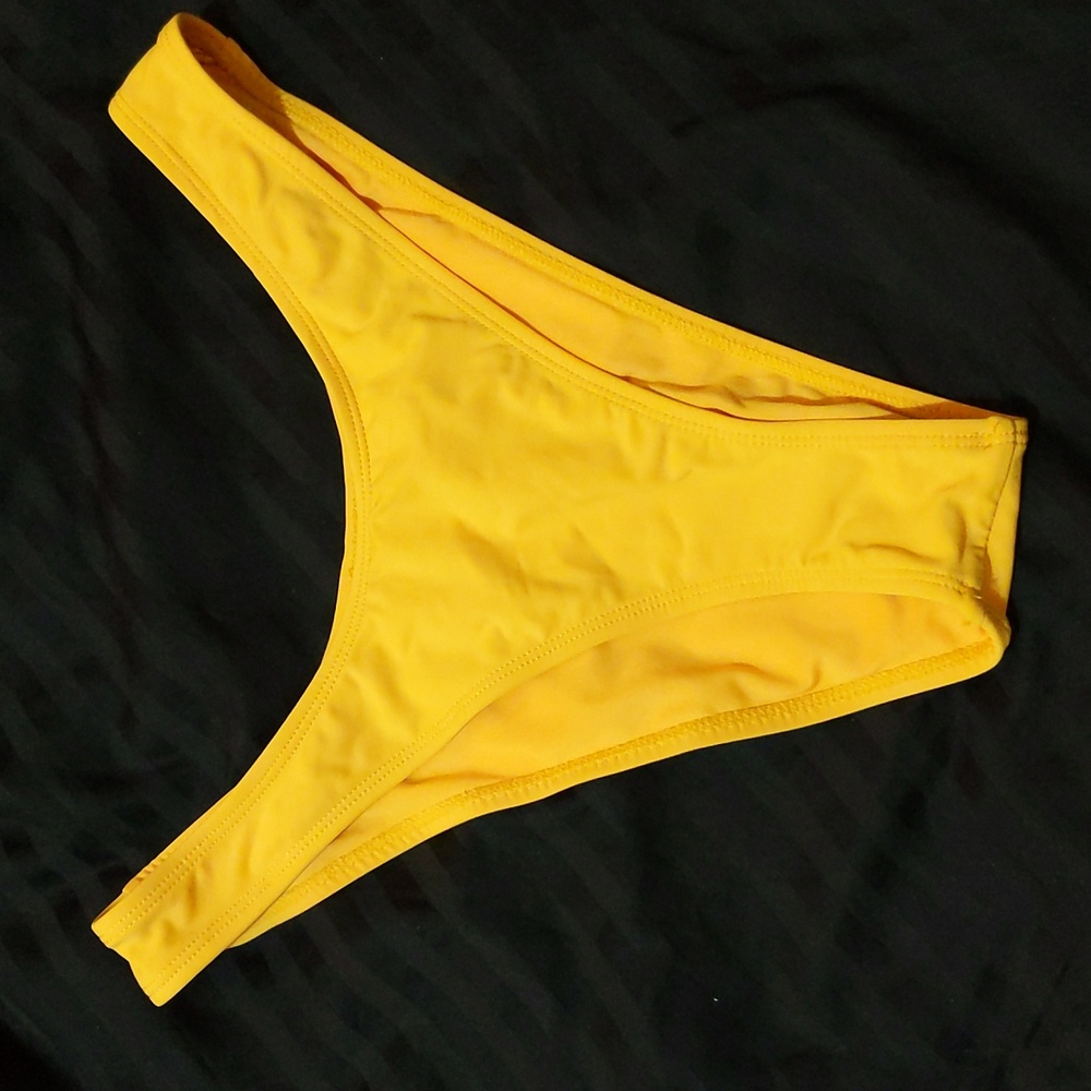 GARAGE HIGH CUT BIKINI BOTTOM